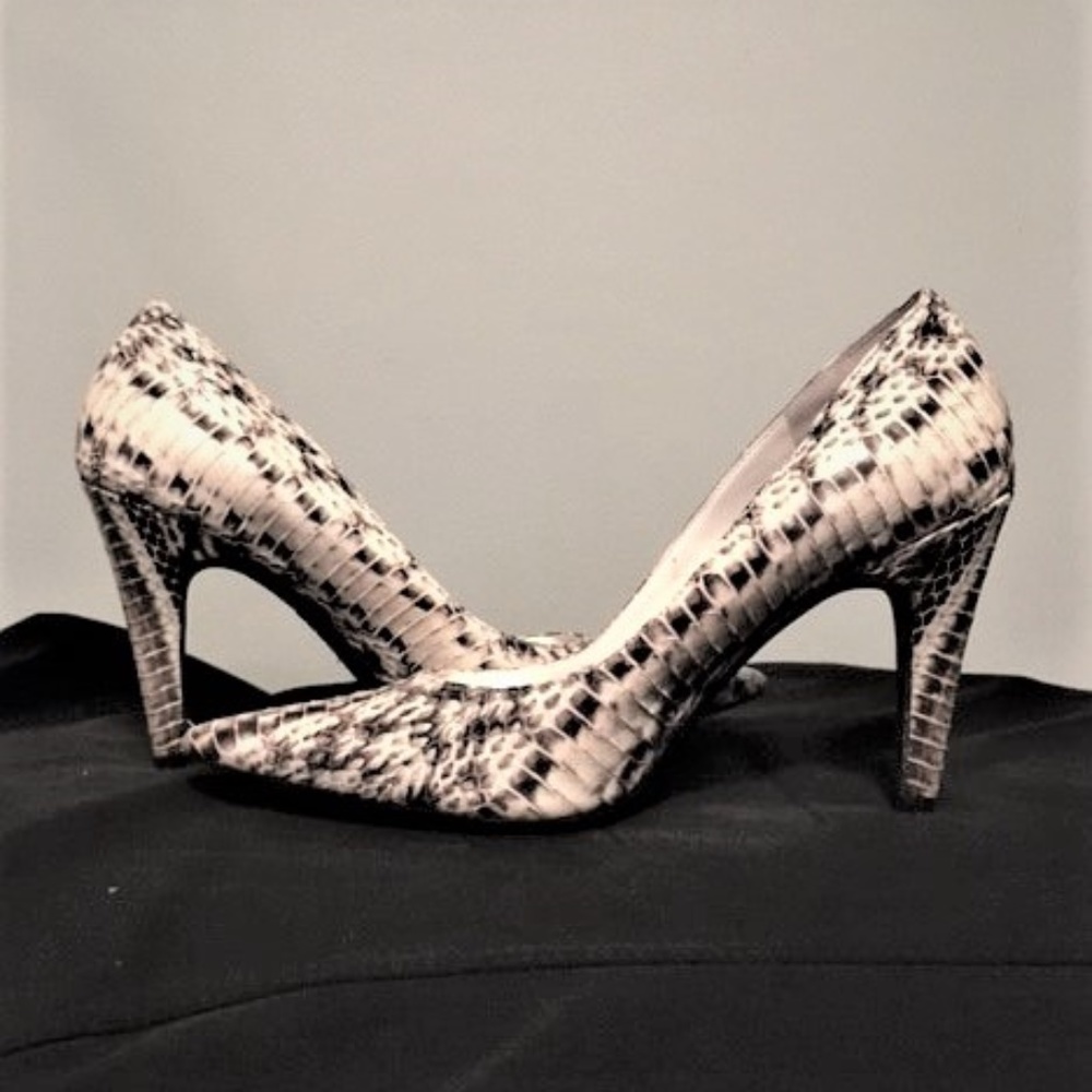 Snake skin imitation